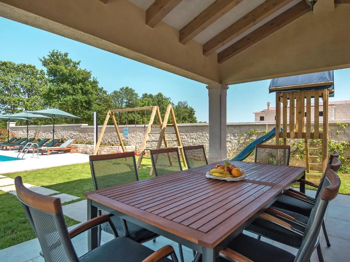 Holiday Home Ernesta - Roj463 By Interhome Žminj